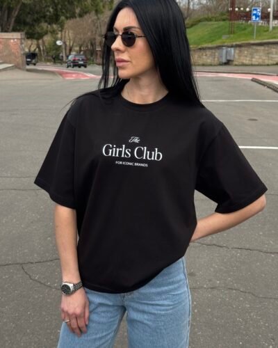 Футболка у вільному стилі Girl club