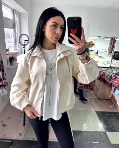 Бомбер з оксамитовим напиленням